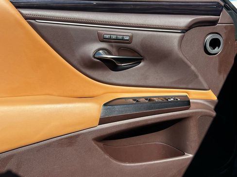 Used 2021 Lexus ES 350 w/ Premium Package image 33