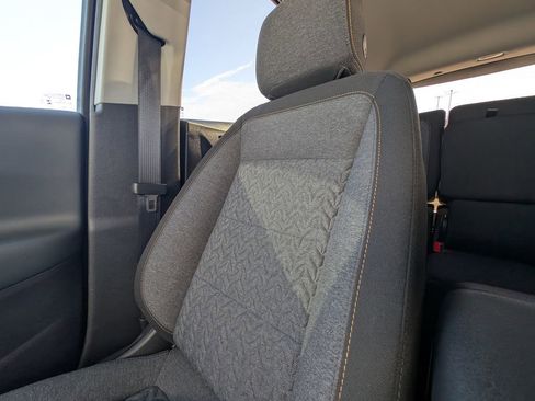 Used 2024 Chevrolet Equinox LT image 12