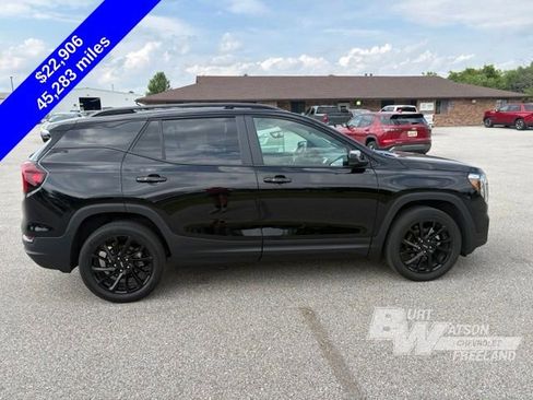 Used 2024 GMC Terrain SLE w/ Driver Convenience Package AWD/4WD image 7