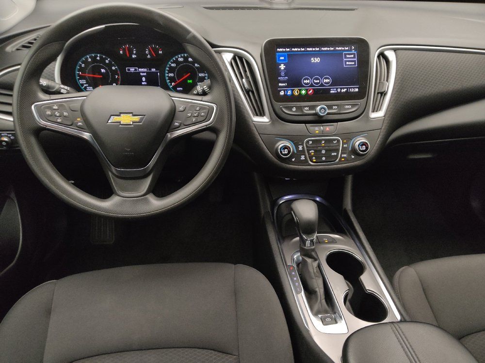 Used 2025 Chevrolet Malibu LT FWD image 22