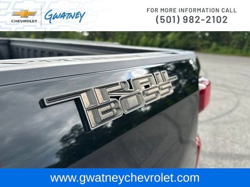 Used 2024 Chevrolet Silverado 1500 LT Trail Boss w/ LT Trail Boss Premium Package AWD/4WD image 16