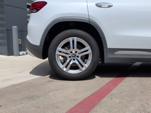 Used 2021 Mercedes-Benz GLA 250 image 11