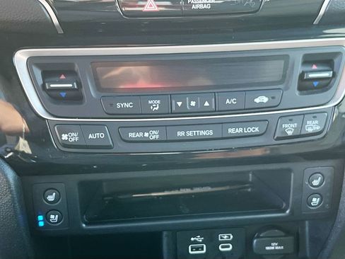 Used 2024 Honda Ridgeline Black Edition image 16