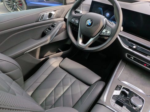 Certified 2025 BMW X5 xDrive40i w/ Premium Package image 34