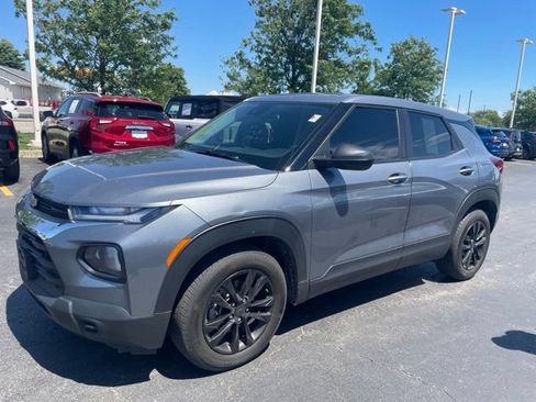 Used 2021 Chevrolet TrailBlazer LS FWD image 5