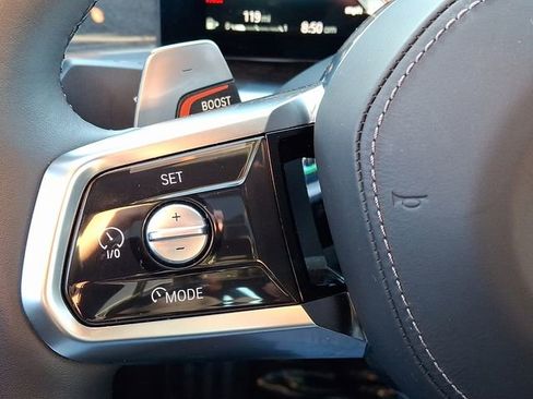 Certified 2025 BMW 740i xDrive image 25