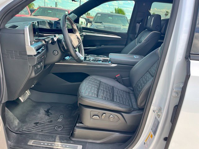 Used 2026 Cadillac Escalade V AWD/4WD image 10