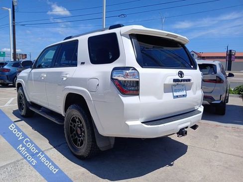 Used 2021 Toyota 4Runner SR5 Premium w/ Moonroof Package AWD/4WD image 7