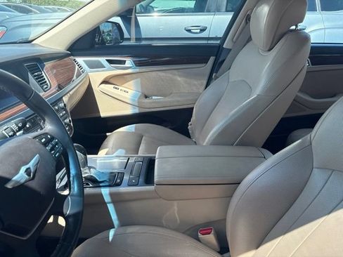 Used 2016 Hyundai Genesis 3.8 RWD image 2
