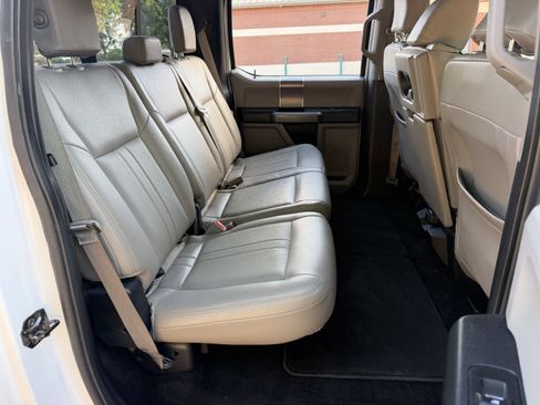 Used 2018 Ford F150 XLT w/ Equipment Group 302A Luxury RWD image 16