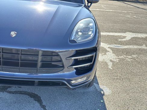 Used 2017 Porsche Macan Turbo image 11