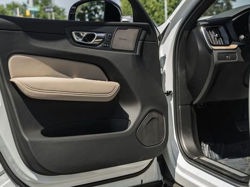 New 2026 Volvo XC60 B5 Plus w/ Protection Package Premier AWD/4WD image 40