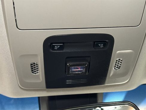 Used 2020 Toyota Camry LE image 22