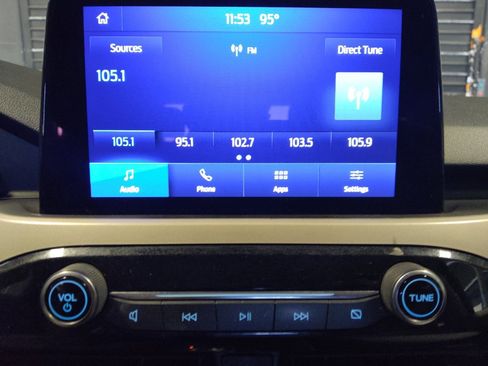 Used 2021 Ford Escape SE w/ Cold Weather Package FWD image 25