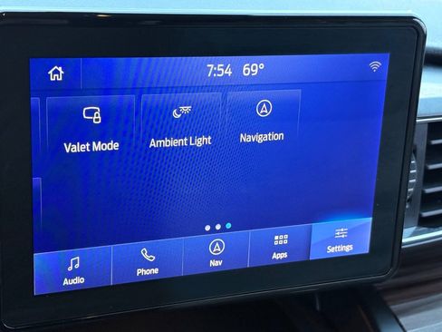 Used 2020 Ford Explorer Limited image 30