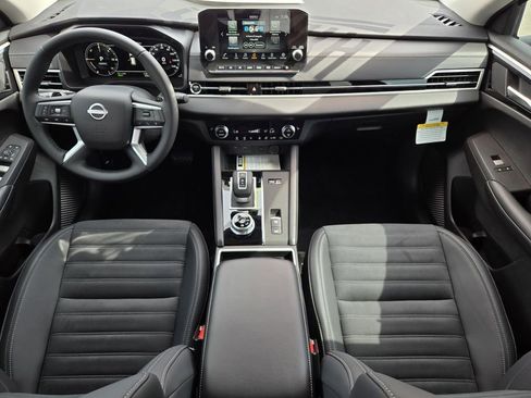 New 2026 Nissan Rogue SL AWD/4WD image 15