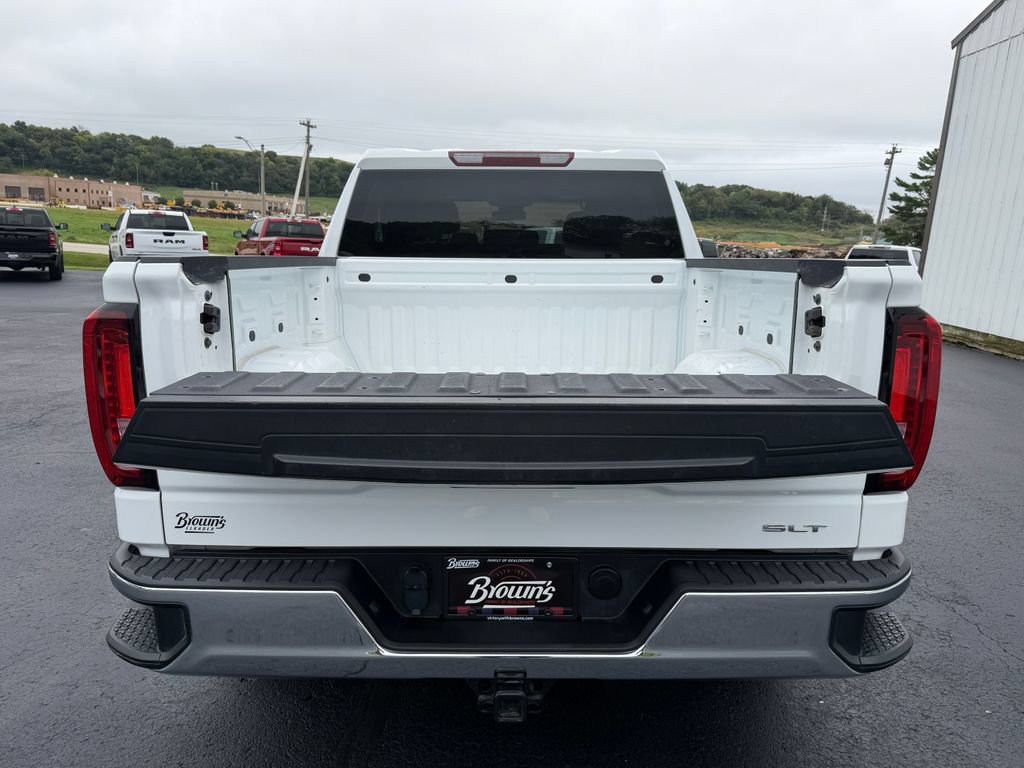 Used 2025 GMC Sierra 1500 SLT AWD/4WD image 12