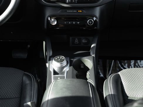 Used 2024 Ford Escape SE FWD image 17