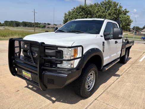 Used 2017 Ford F350 XL AWD/4WD image 4