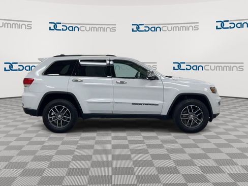 Used 2018 Jeep Grand Cherokee Limited w/ Luxury Group II image 9