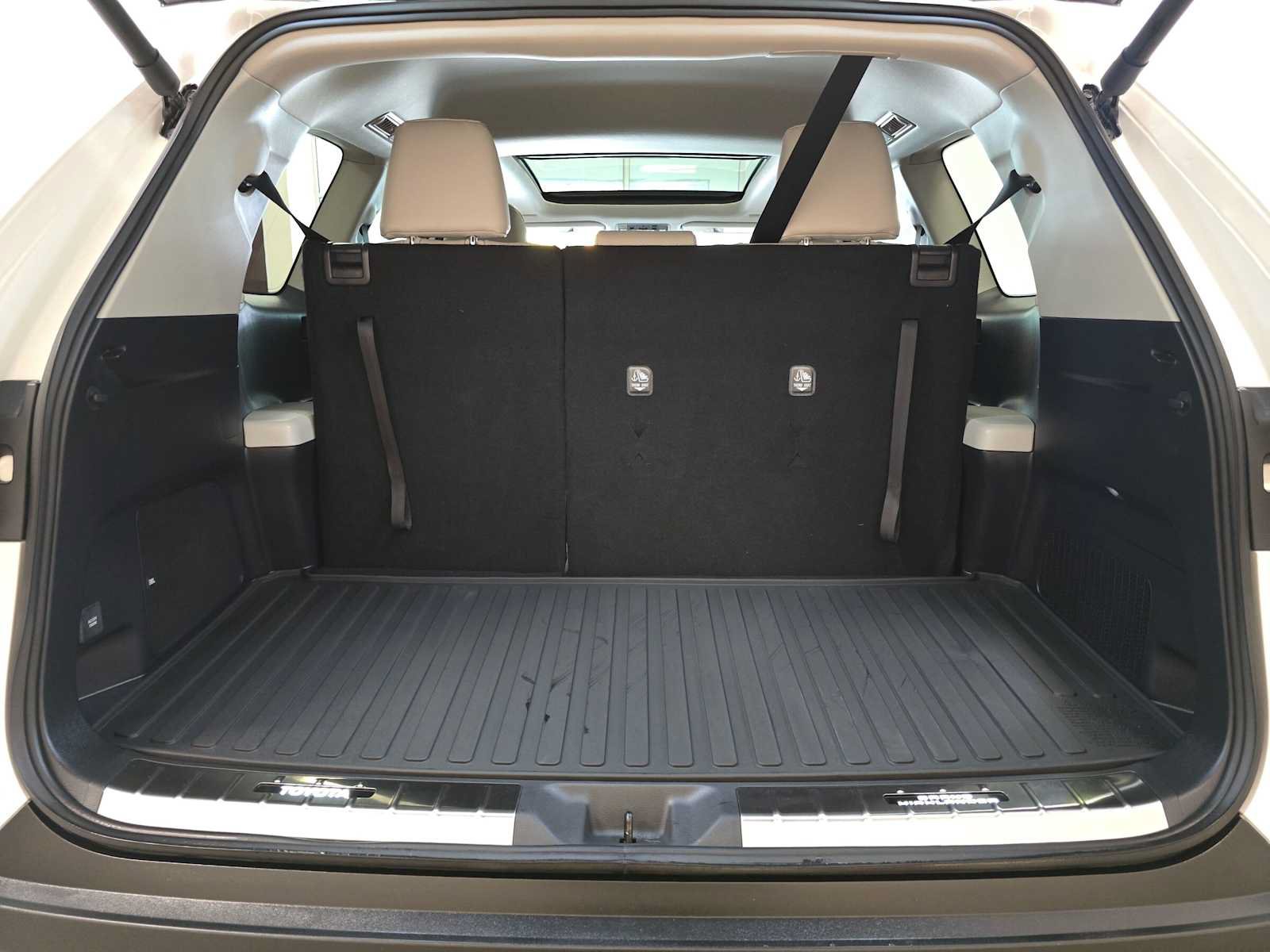 Used 2026 Toyota Grand Highlander AWD Hybrid image 31