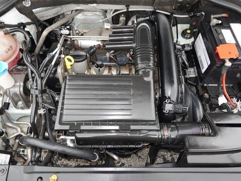 Used 2016 Volkswagen Jetta SE FWD image 23