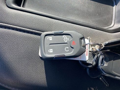 Used 2021 GMC Sierra 1500 Elevation AWD/4WD image 40