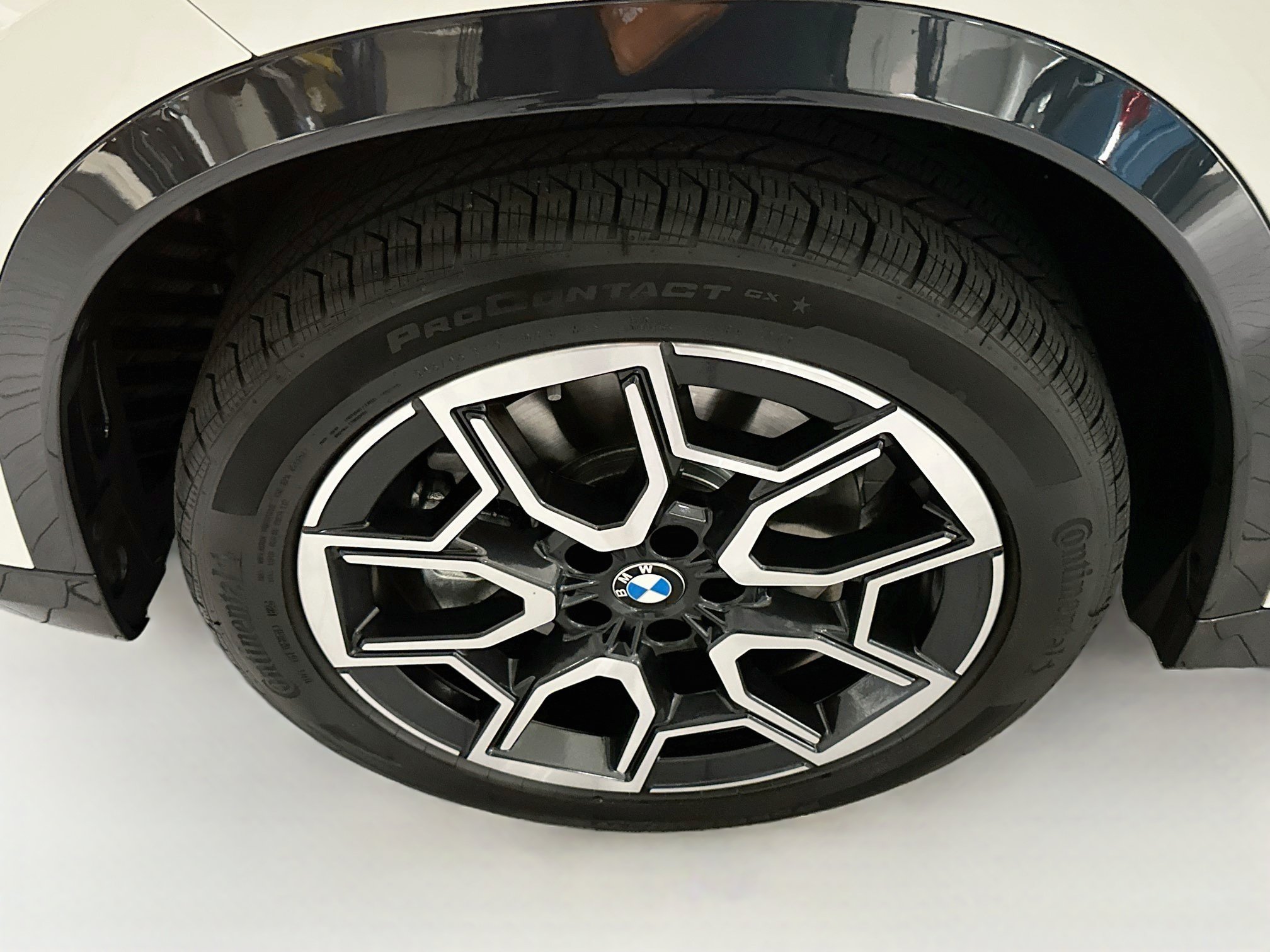 Certified 2026 BMW X1 xDrive28i w/ Convenience Package AWD/4WD image 32