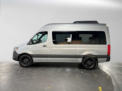 Used 2025 Mercedes-Benz Sprinter 2500 image 6