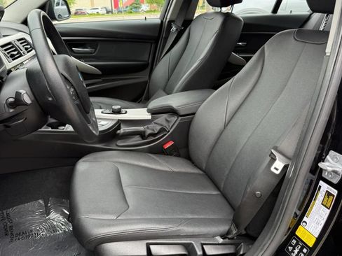 Used 2018 BMW 320i xDrive Sedan AWD/4WD image 8