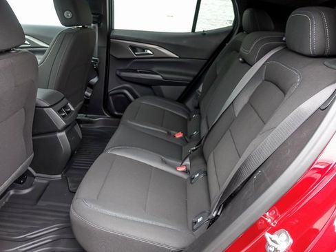 New 2026 Chevrolet Equinox EV LT image 15