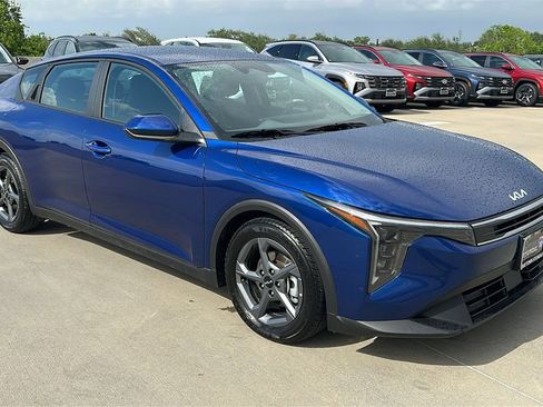 Used 2025 Kia K4 LXS FWD image 14