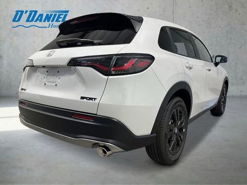 New 2026 Honda HR-V Sport image 5