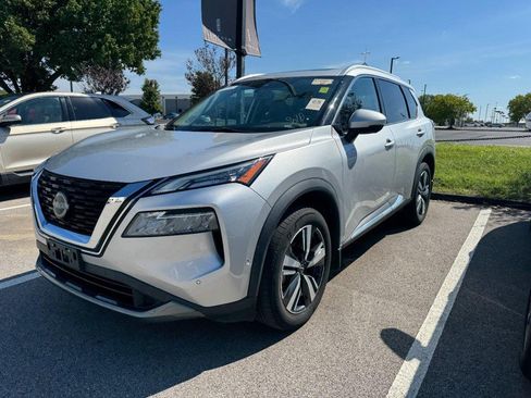 Used 2023 Nissan Rogue SL w/ SL Premium Package AWD/4WD image 3