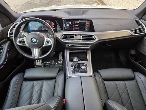 Used 2023 BMW X5 xDrive40i w/ Executive Package image 2