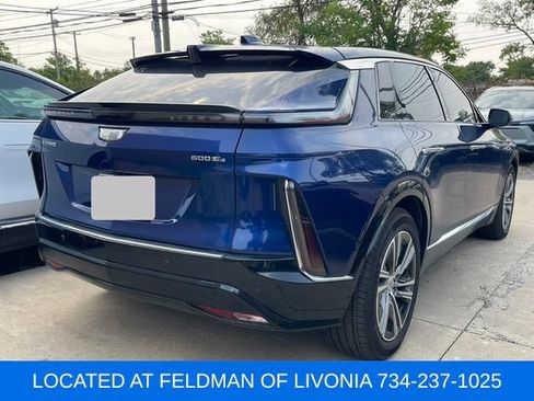 Used 2024 Cadillac Lyriq Luxury AWD/4WD image 3