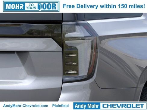 New 2026 Chevrolet Suburban Premier image 11