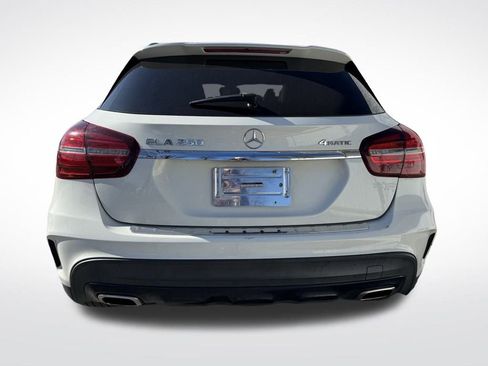 Used 2018 Mercedes-Benz GLA 250 4MATIC image 5