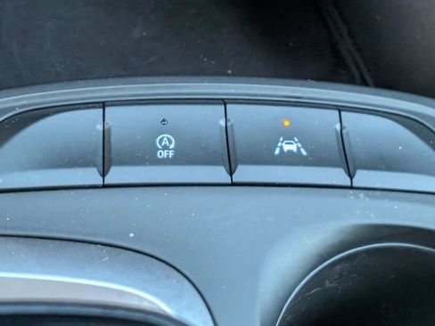 Used 2026 Buick Envista Preferred FWD image 18