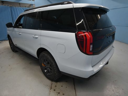 New 2026 Ford Expedition Tremor image 24