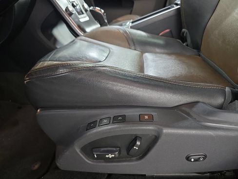 Used 2016 Volvo XC60 T5 Premier w/ Proximity Package FWD image 23