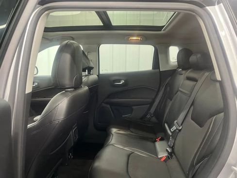 Used 2018 Jeep Compass Latitude w/ Popular Equipment Group AWD/4WD image 16