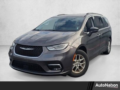 Used 2022 Chrysler Pacifica Touring-L