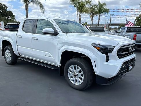 New 2026 Toyota Tacoma SR5 RWD image 32