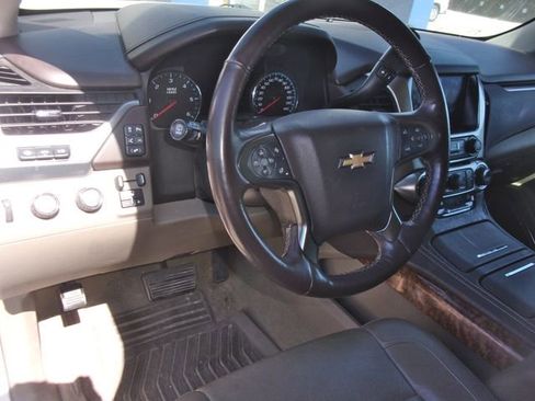 Used 2017 Chevrolet Suburban Premier image 10