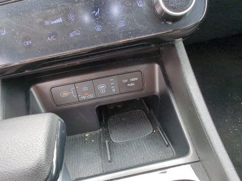 Used 2025 Hyundai Tucson SEL AWD/4WD image 17