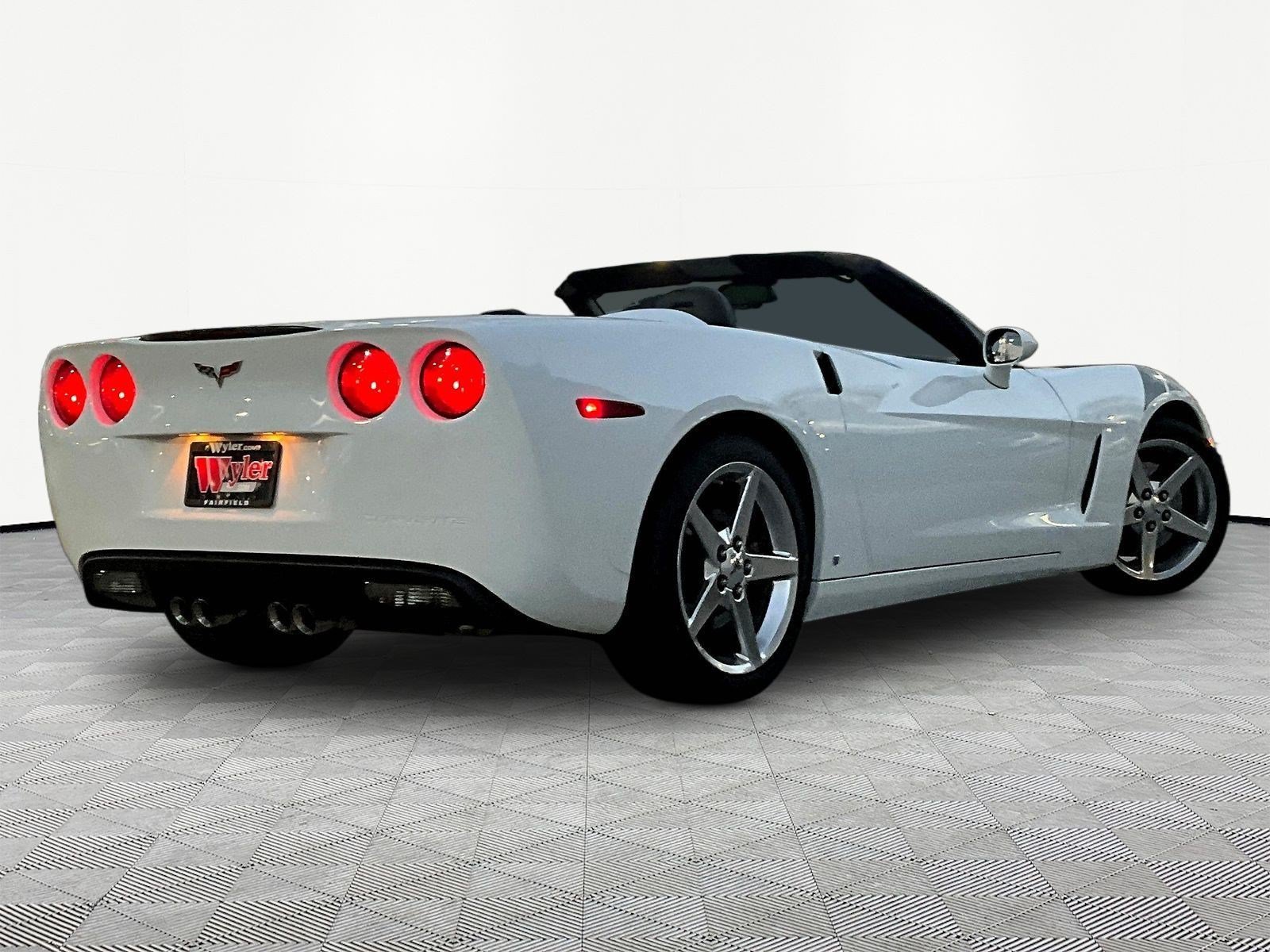 Used 2006 Chevrolet Corvette Convertible w/ Preferred Equipment Group RWD image 6