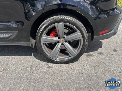 Used 2023 Porsche Macan S w/ Premium Package image 20