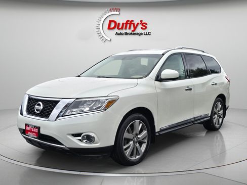 Used 2016 Nissan Pathfinder Platinum AWD/4WD image 19