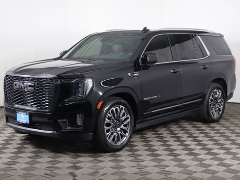 Used 2024 GMC Yukon Denali Ultimate AWD/4WD image 15
